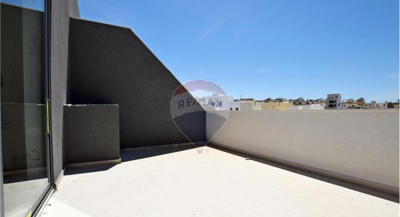 B'BUGIA, MALTA - 3 BEDROOM PENTHOUSE