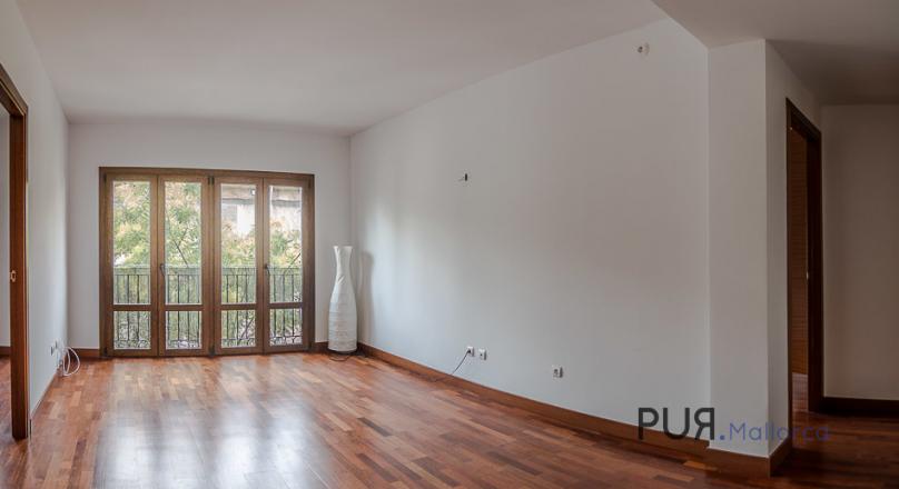 Santa Catalina. Apartment. Rehabilitated. With parking. With terrace.