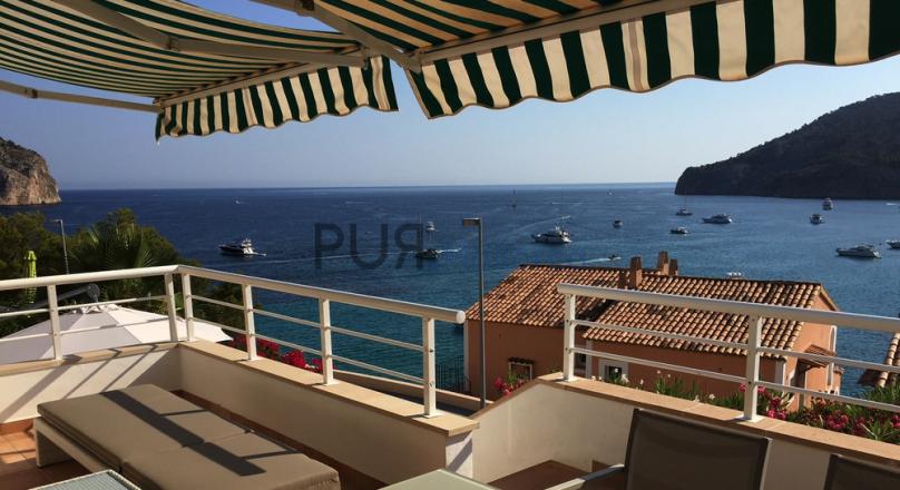 Camp de Mar. The bay. Ocean. The air. Mallorca.