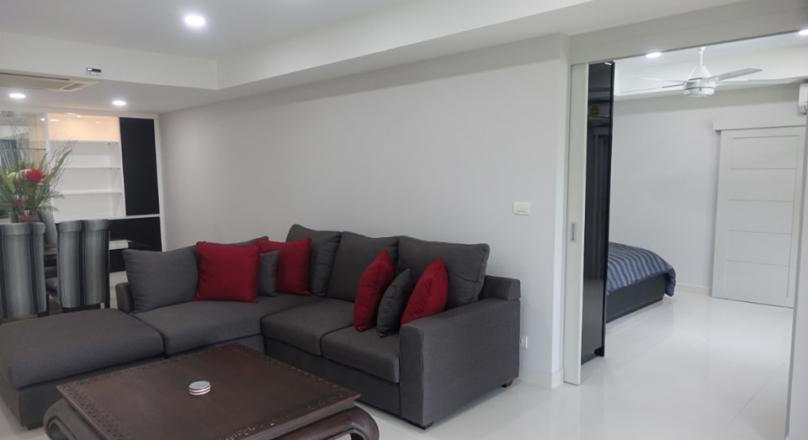 Modern Apartment in Phra Tam Nak, Pattaya