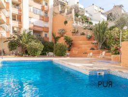 Renovated apartment with pool at Park Bellver
