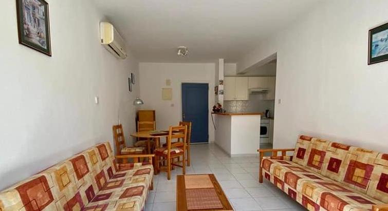 1 bedroom Regina Gardens for Long term