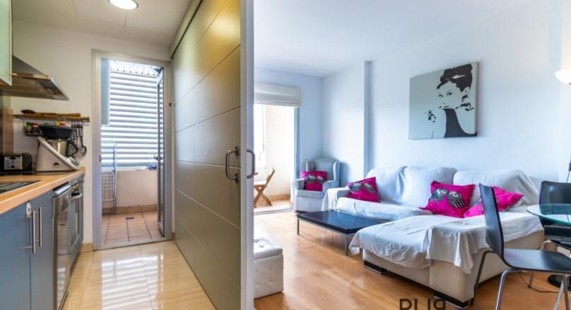 El Molinar. Nice apartment. Short walk to the beach and the promenade Portixol / El Molinar.