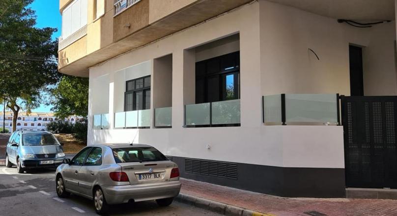 4 apartments for sale in Torrevieja.