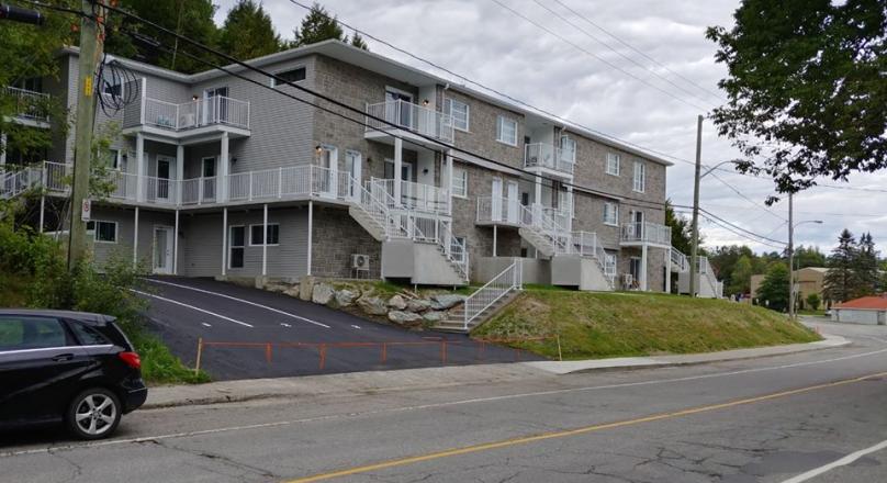 Grand logement style condo nouvelle construction