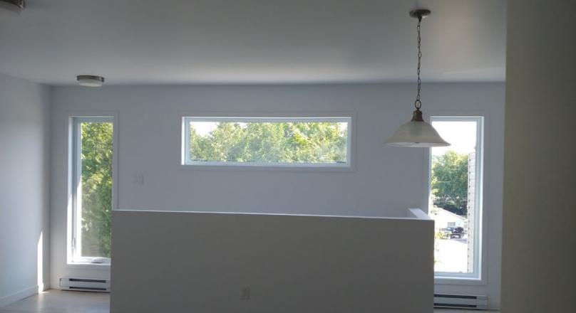 Grand logement style condo nouvelle construction