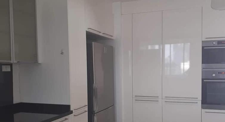 Newly renovated condo for rent at Phrom Phong with big balcony