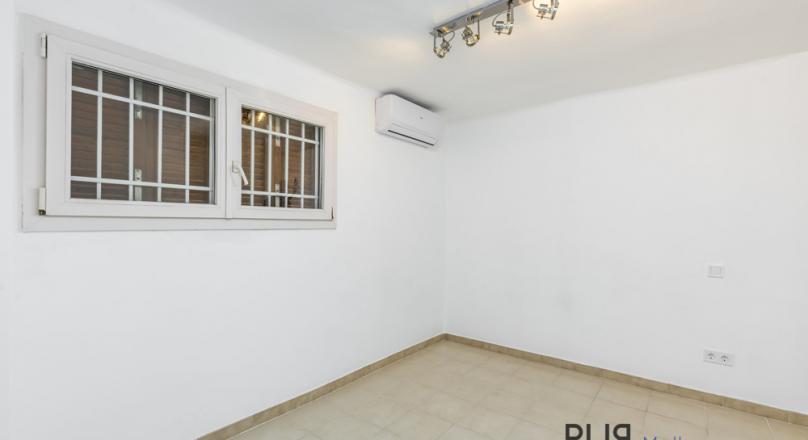 Palmanova. Apartment. With ocean view. Fully renovated. And only a few meters from the sea. 