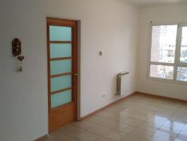 2 BEDROOM 1 EN SUITE DEPARTMENT FOR RENT WITH GARAGE. CENTRAL