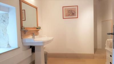 House 10 rooms 218 m² for rent in Montaigu de quercy