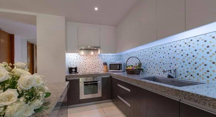 DEAL- APARTMENT SURIN - Walking distance to the beach of SURIN ! 