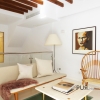 n the middle of the old town. A few minutes to the beach. Luxuriously renovated.