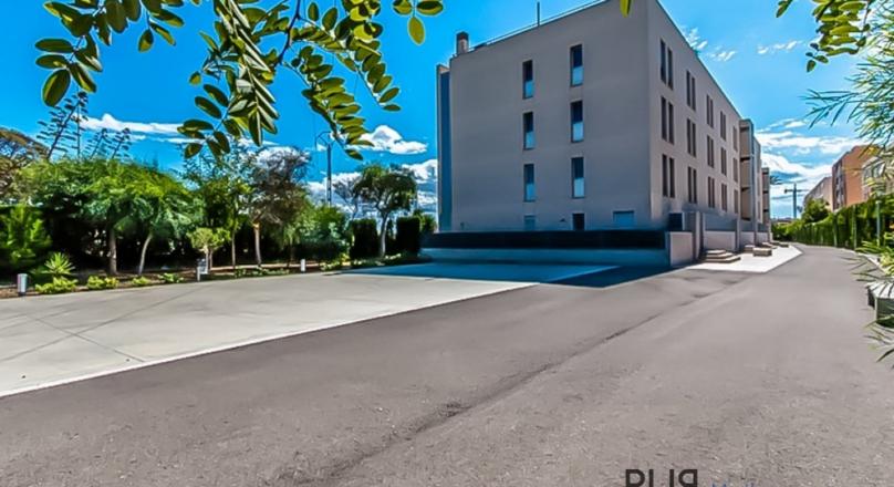 El Molinar. Nice apartment. Short walk to the beach and the promenade Portixol / El Molinar.