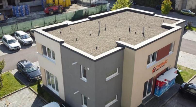 Real estate complex, opening expansion and functionality