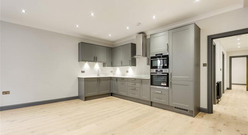 Tyron Ash Real Estate presents this stunning apartment