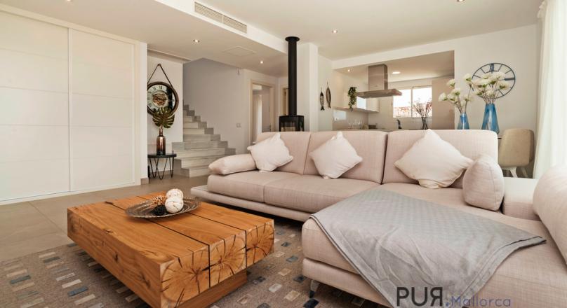 White villas with Mallorcan stone. 3 bedrooms, 3 bathrooms. Model houses visitable.