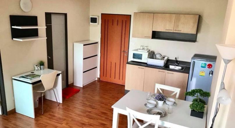 A 35Sq M one apartment bedroom near Nimmanheamin, Chiang mai university, Maya mall and Local market.