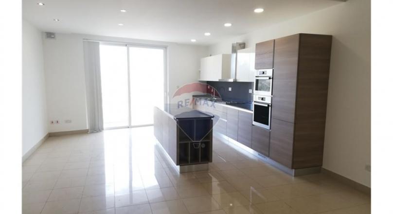 Apartment - Luqa, Malta