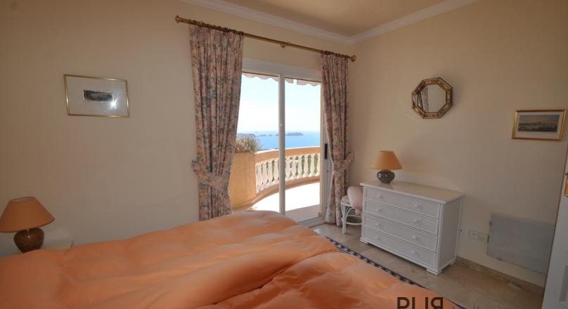 Good morning Paguera. Big apartment. With panoramic sea view.