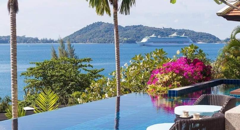 Phuket Quality Real Estate has the pleasure to present you with a beautiful 4 bedroom 6 bathroom villa