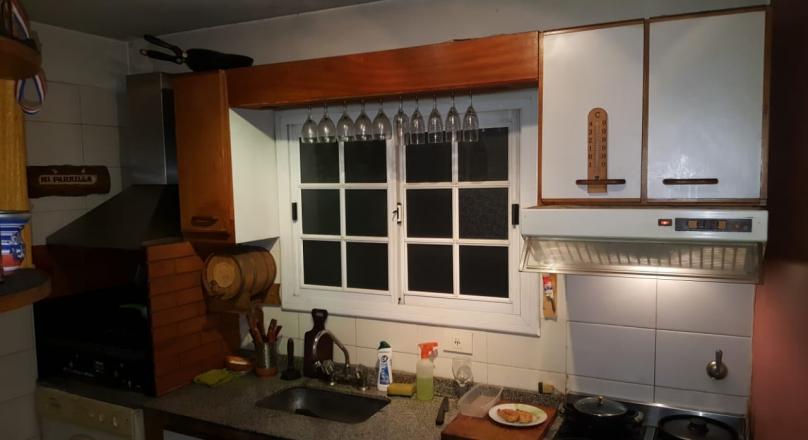 BEAUTIFUL SEMIPISE WITH OWN GARAGE IN GUAYAQUIL AND DOUBLES