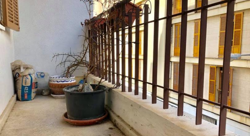 Apartment with elevator for sale 600 meters from Plaza de España