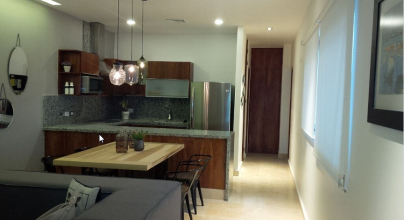 Venta de Departamento en Condominio en Playa del Carmen Centro.