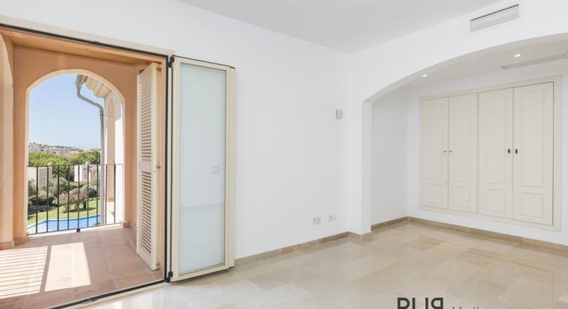Santa. Large penthouse - apartment. Ideal for golfers.