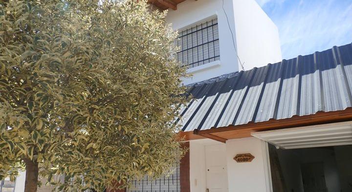 Rent 2-bedroom duplex Bº Far from Buenos Aires