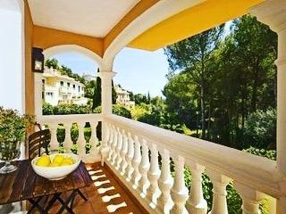 FOR RENT - Attractively designed apartment on two floors of a small residence in Cas Catala